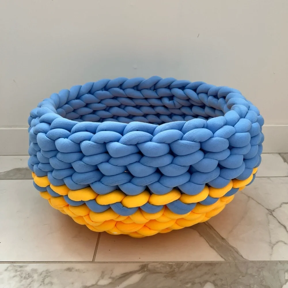 Handwoven 2-color Spacious Machine Washable Pet Baskets - 20 inches diameter